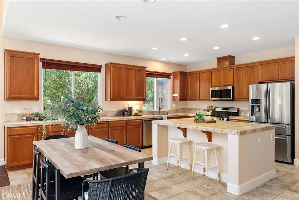 3115 Tule River Way