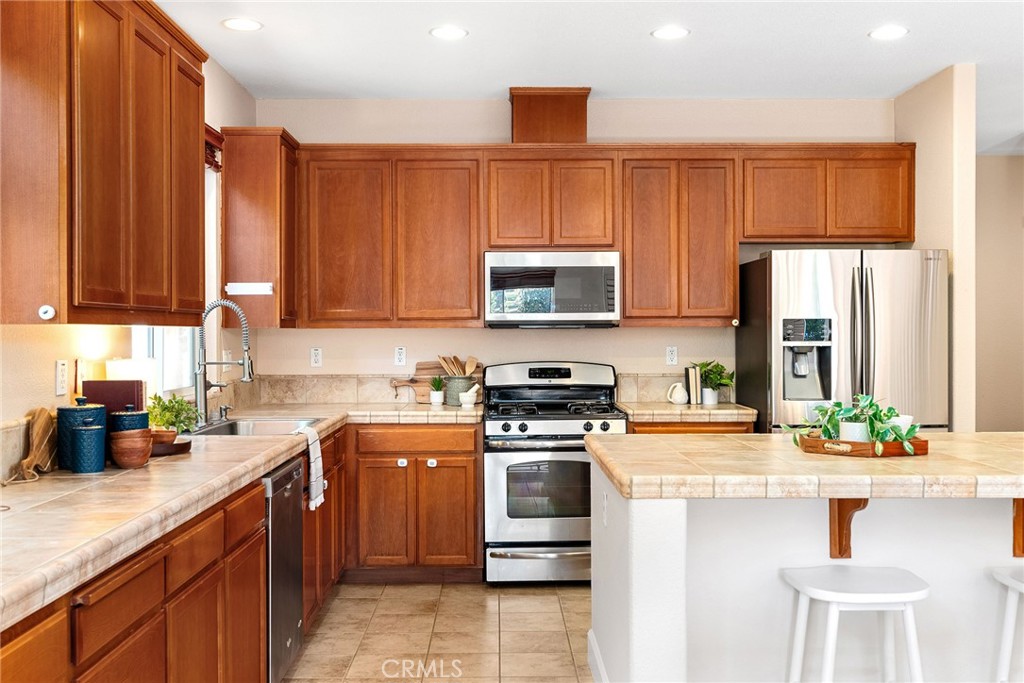 3115 Tule River Way