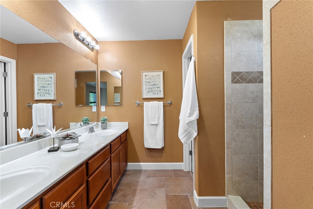3115 Tule River Way
