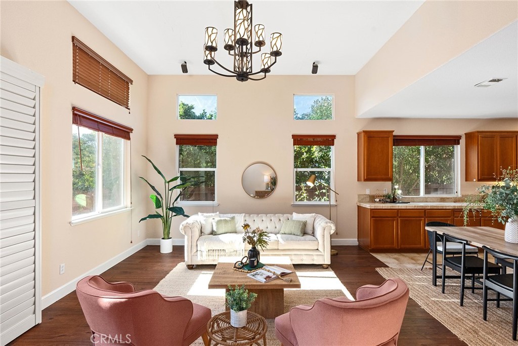 3115 Tule River Way