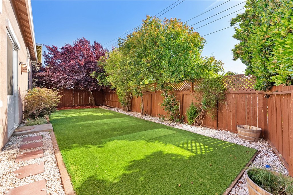 3115 Tule River Way