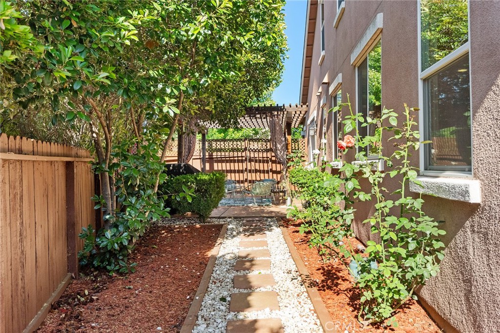 3115 Tule River Way