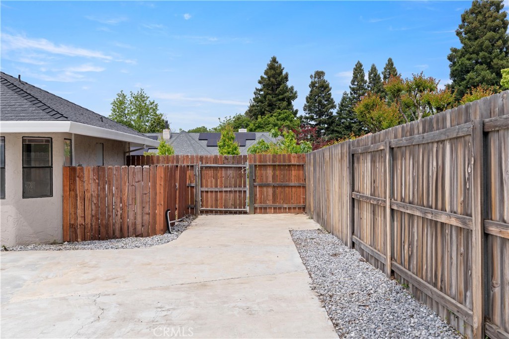 1635 Almendia Drive
