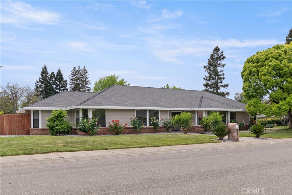 1635 Almendia Drive