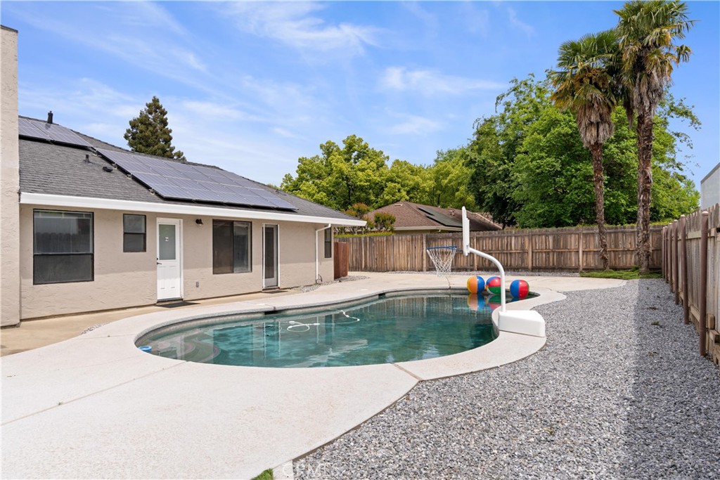 1635 Almendia Drive