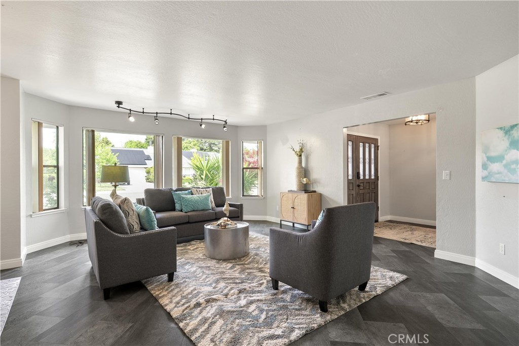 1635 Almendia Drive