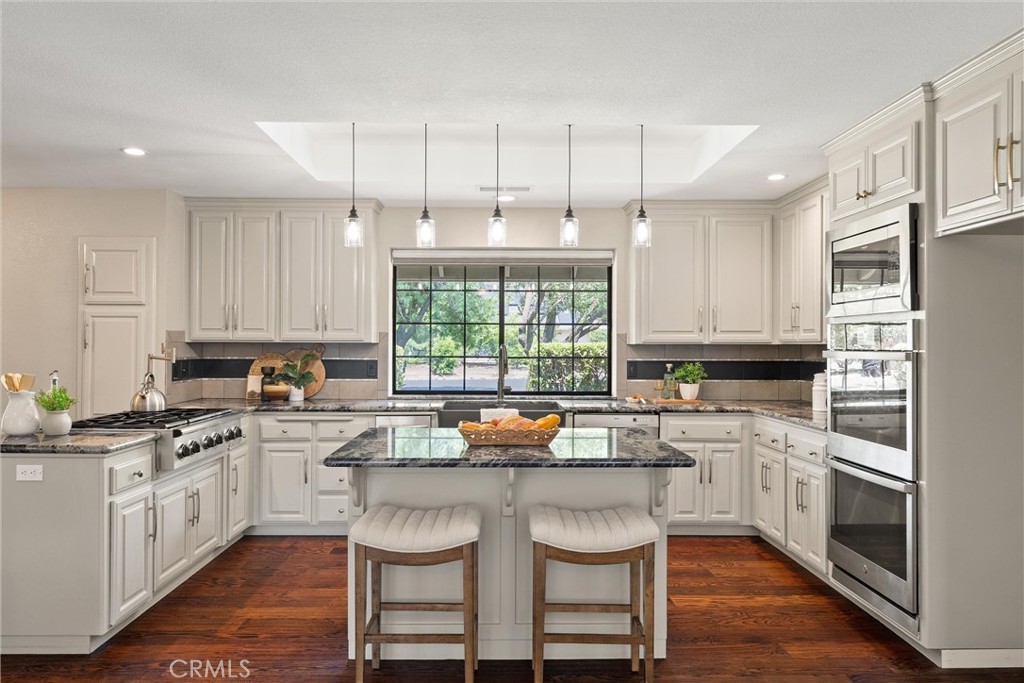 2535 G Warren Drive