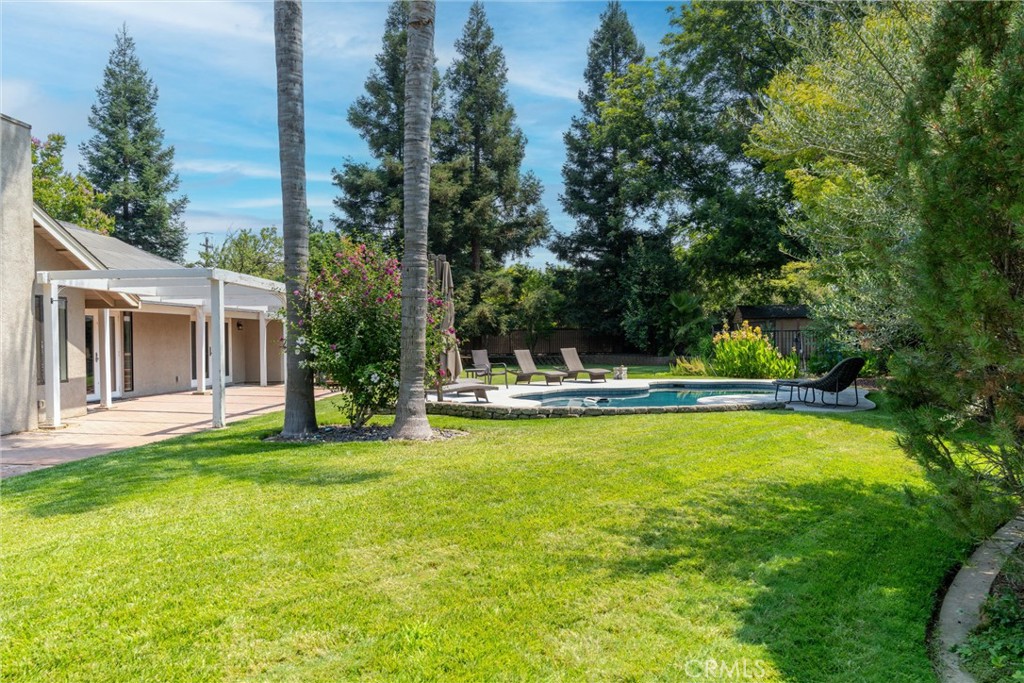2535 G Warren Drive