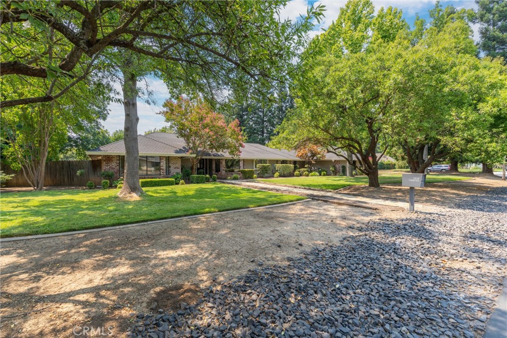 2535 G Warren Drive