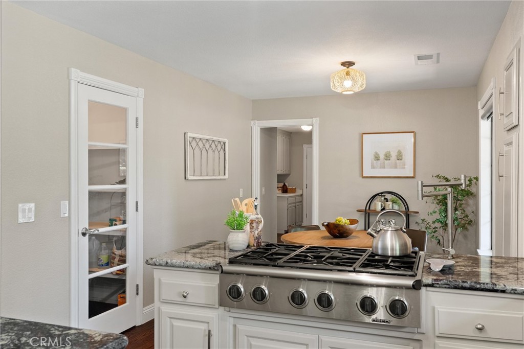 2535 G Warren Drive