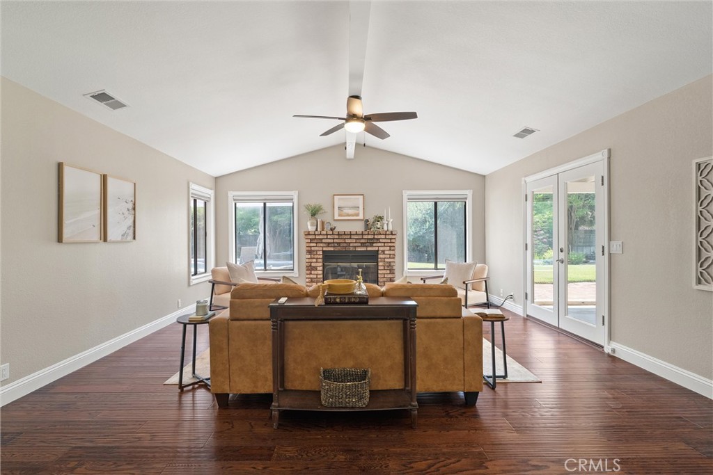 2535 G Warren Drive
