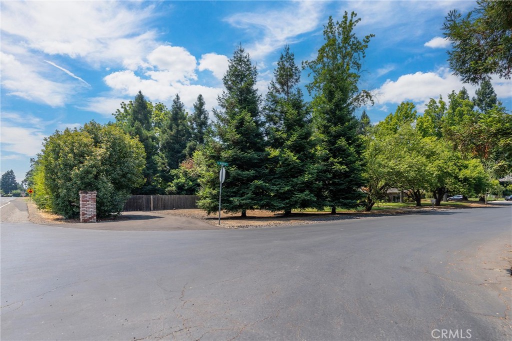 2535 G Warren Drive