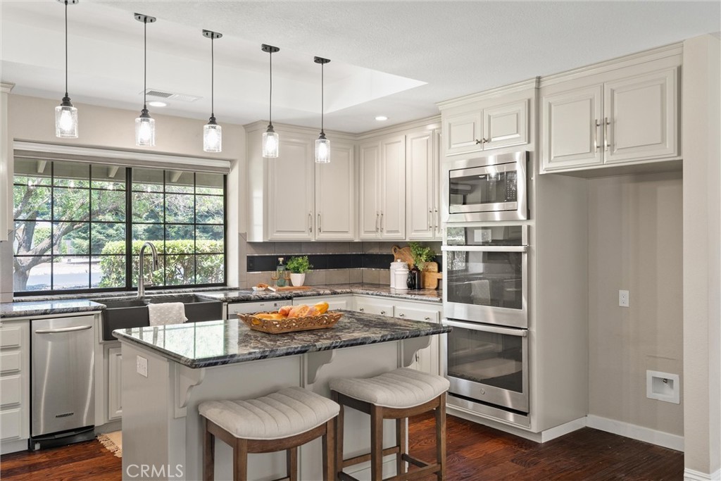 2535 G Warren Drive