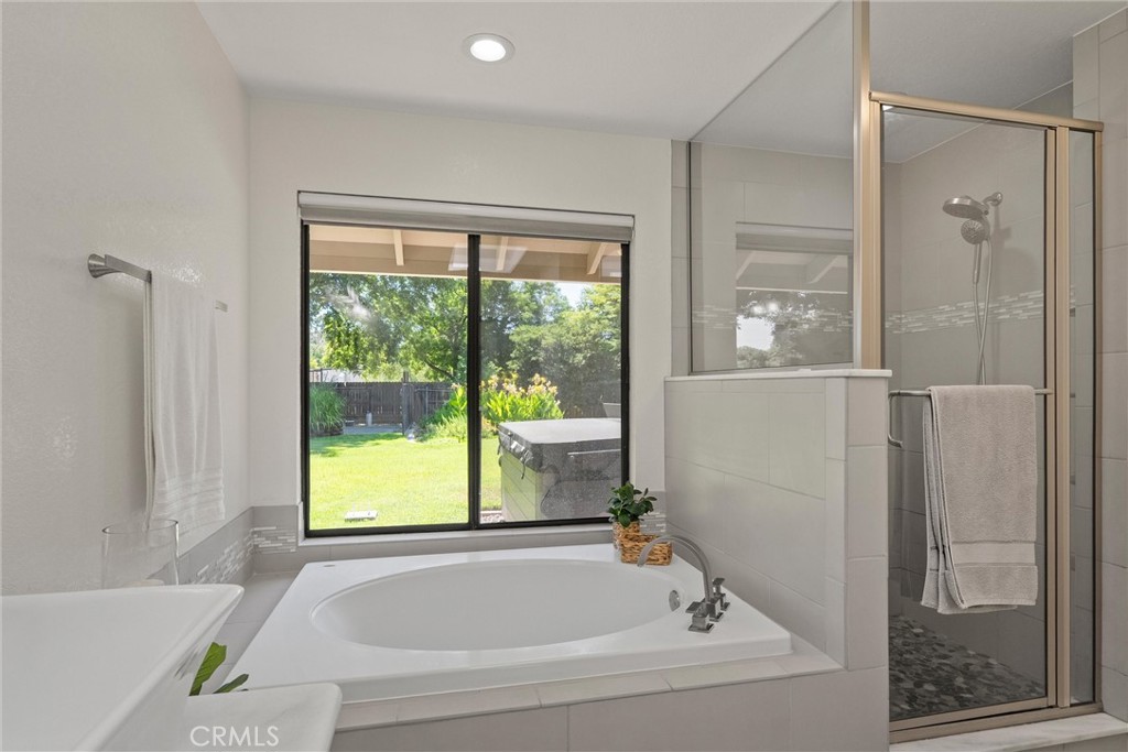 2535 G Warren Drive
