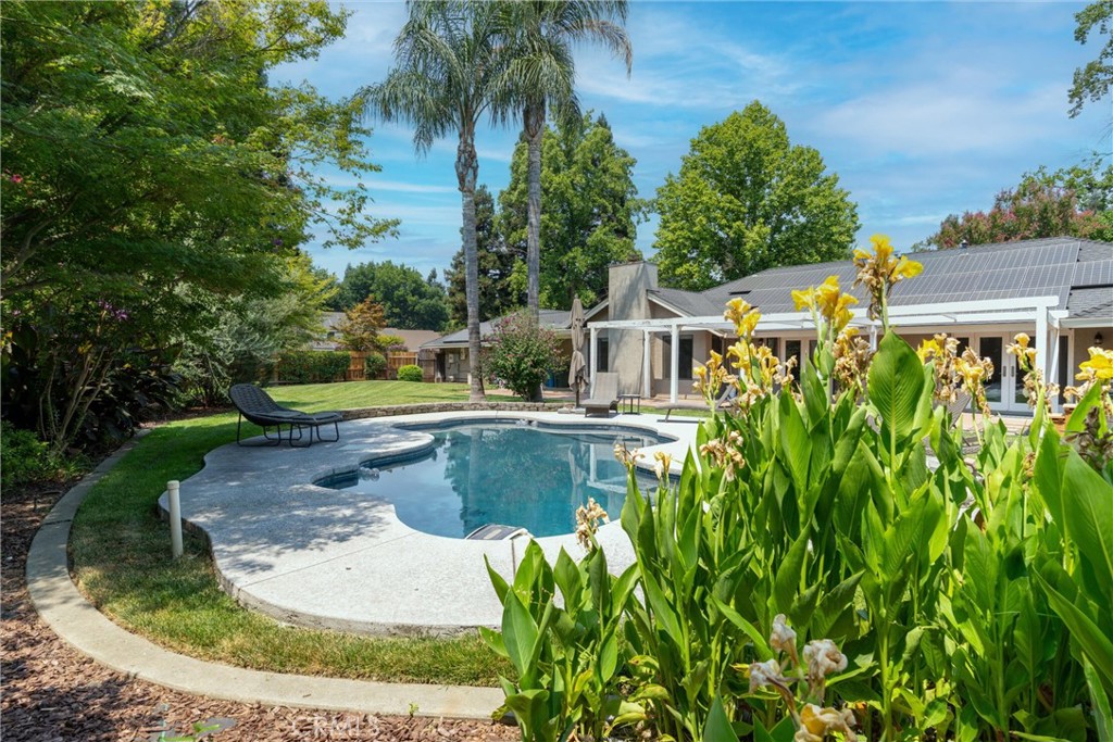 2535 G Warren Drive