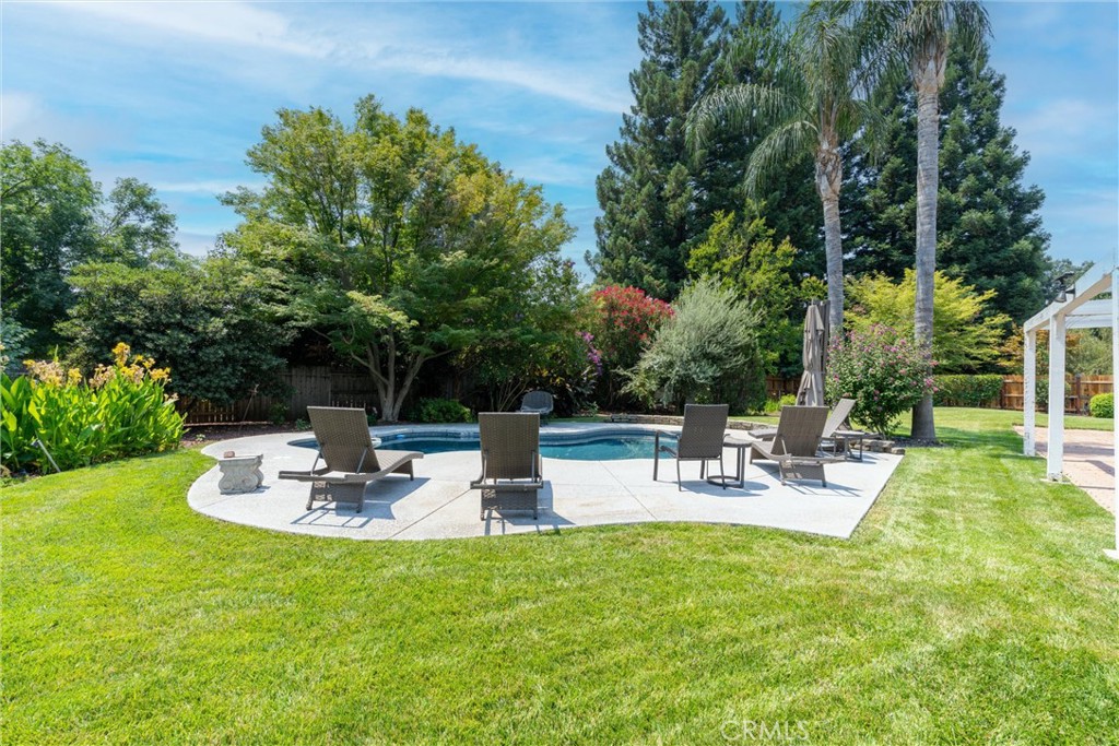 2535 G Warren Drive