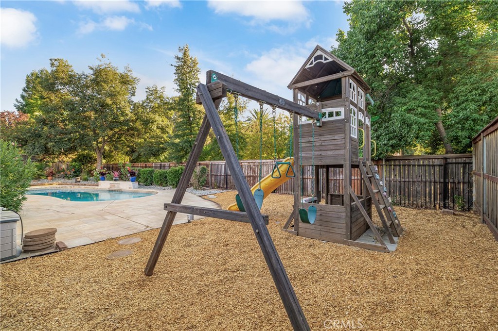 2286 Burlingame Drive