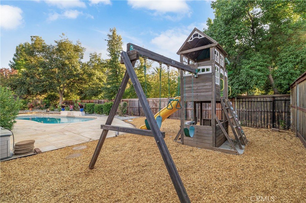 2286 Burlingame Drive