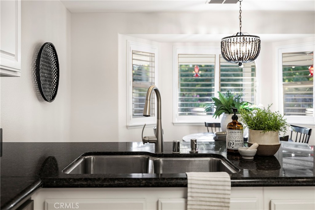 2286 Burlingame Drive