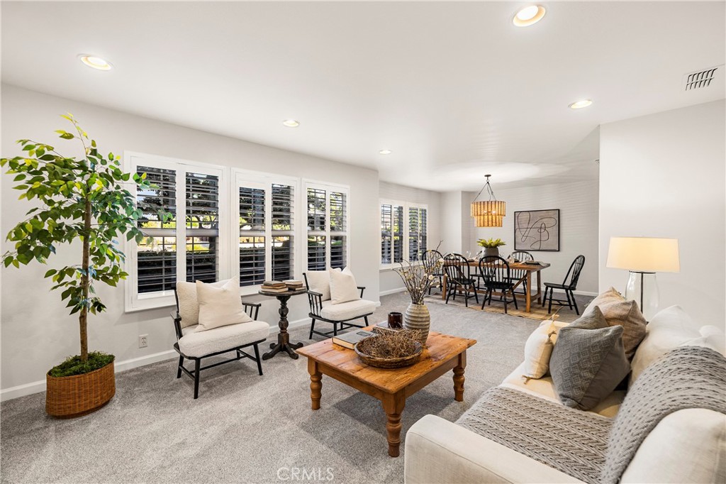 2286 Burlingame Drive