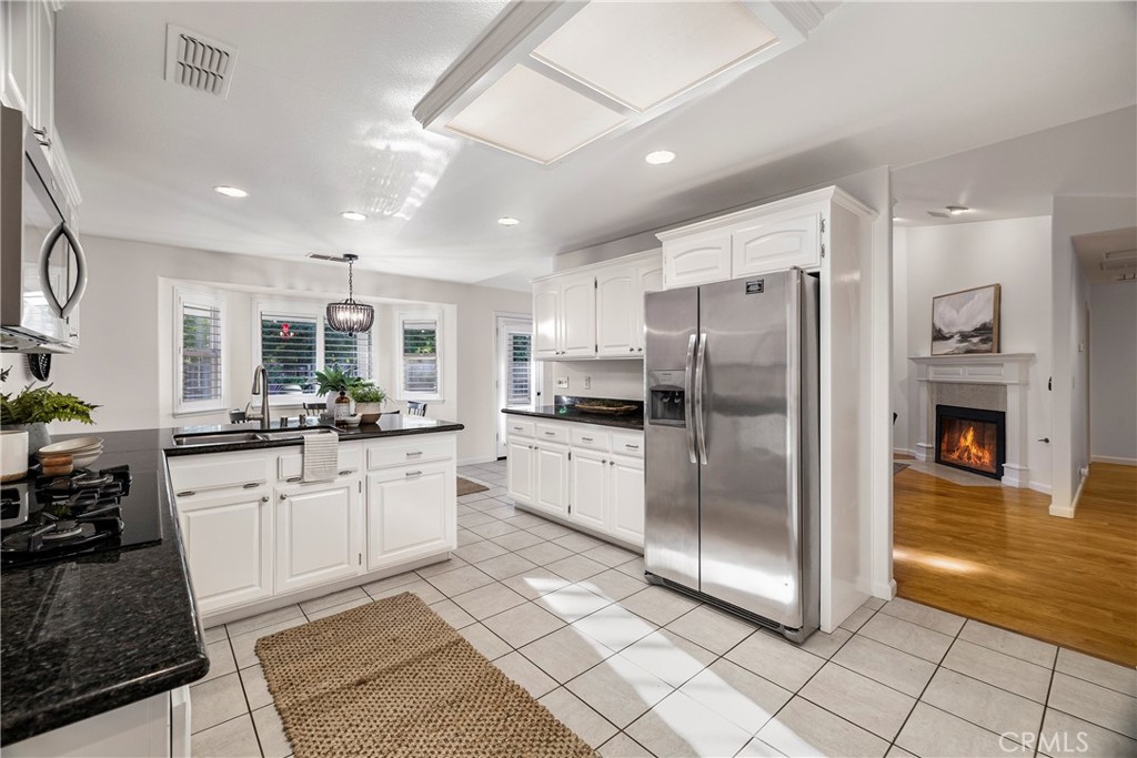 2286 Burlingame Drive