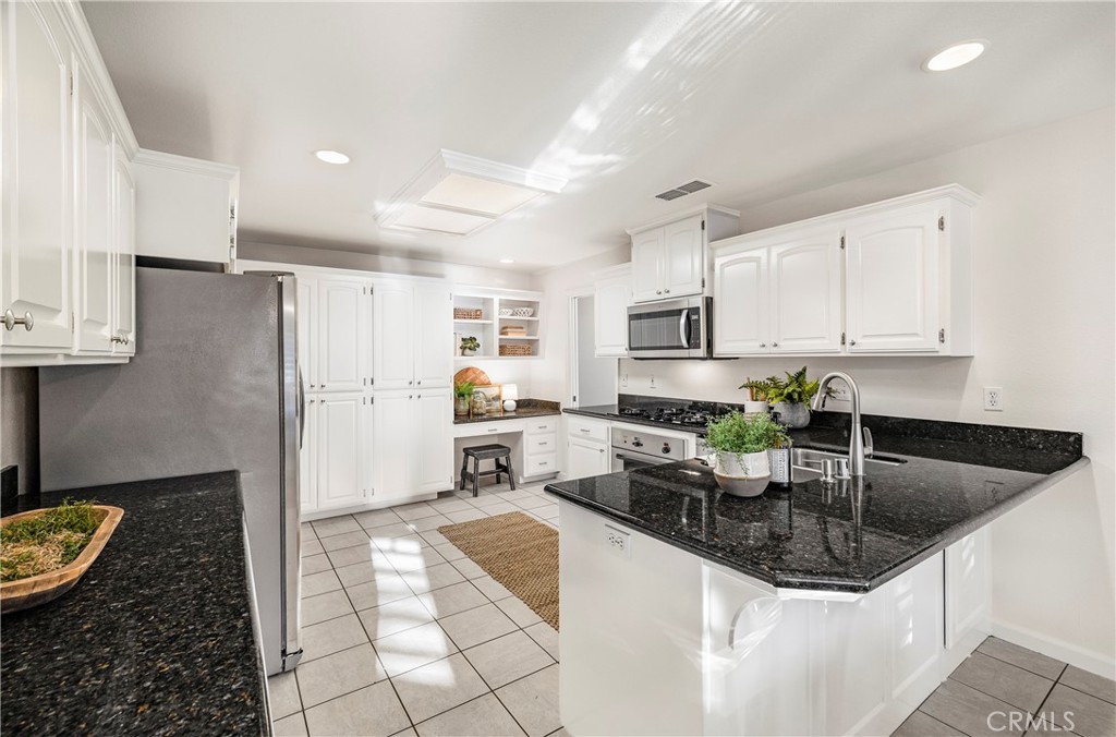 2286 Burlingame Drive