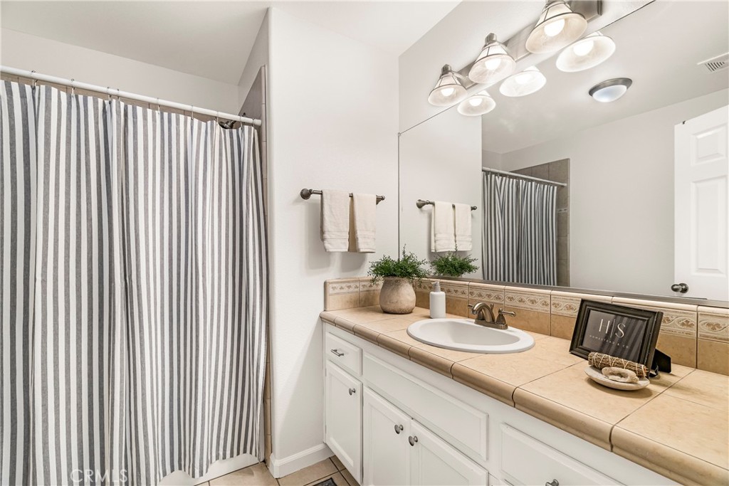 2286 Burlingame Drive