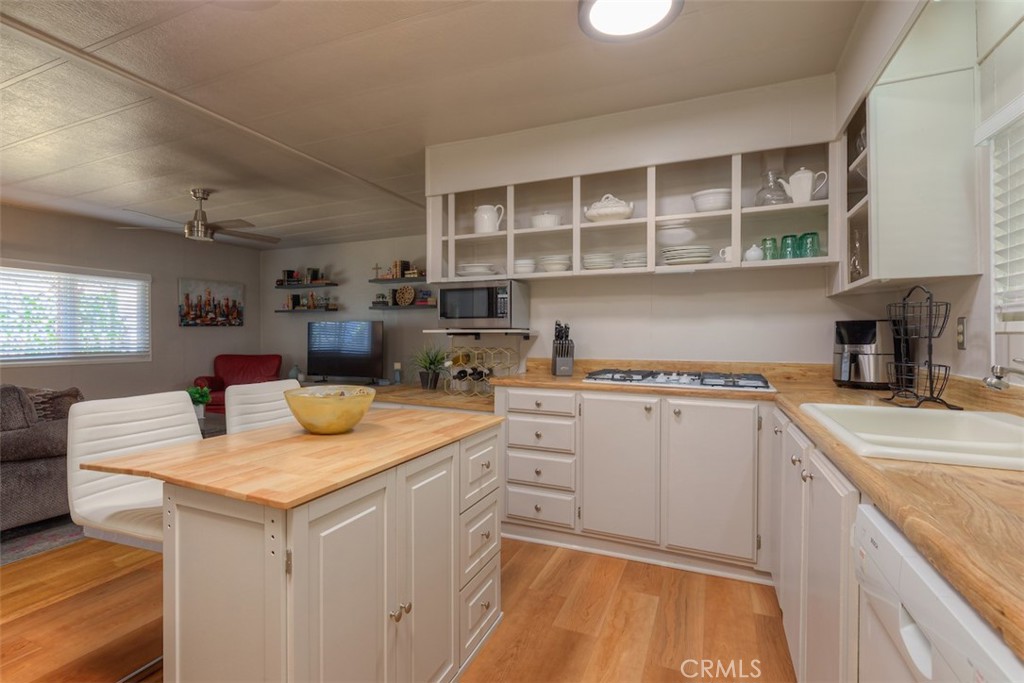 1675 Manzanita Avenue 82