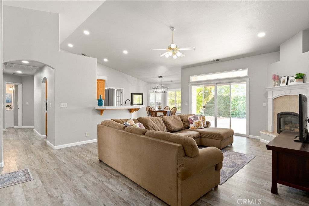 1555 Champlain Way