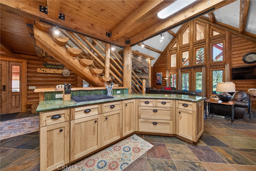 489 Dinsmore Drive
