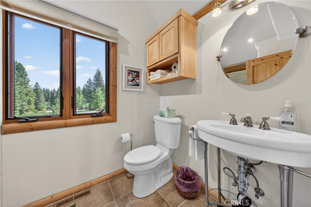489 Dinsmore Drive
