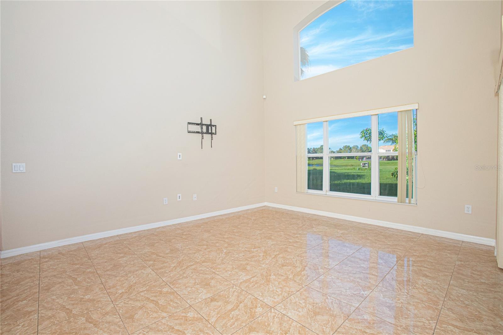 3402 OAKMONT CT