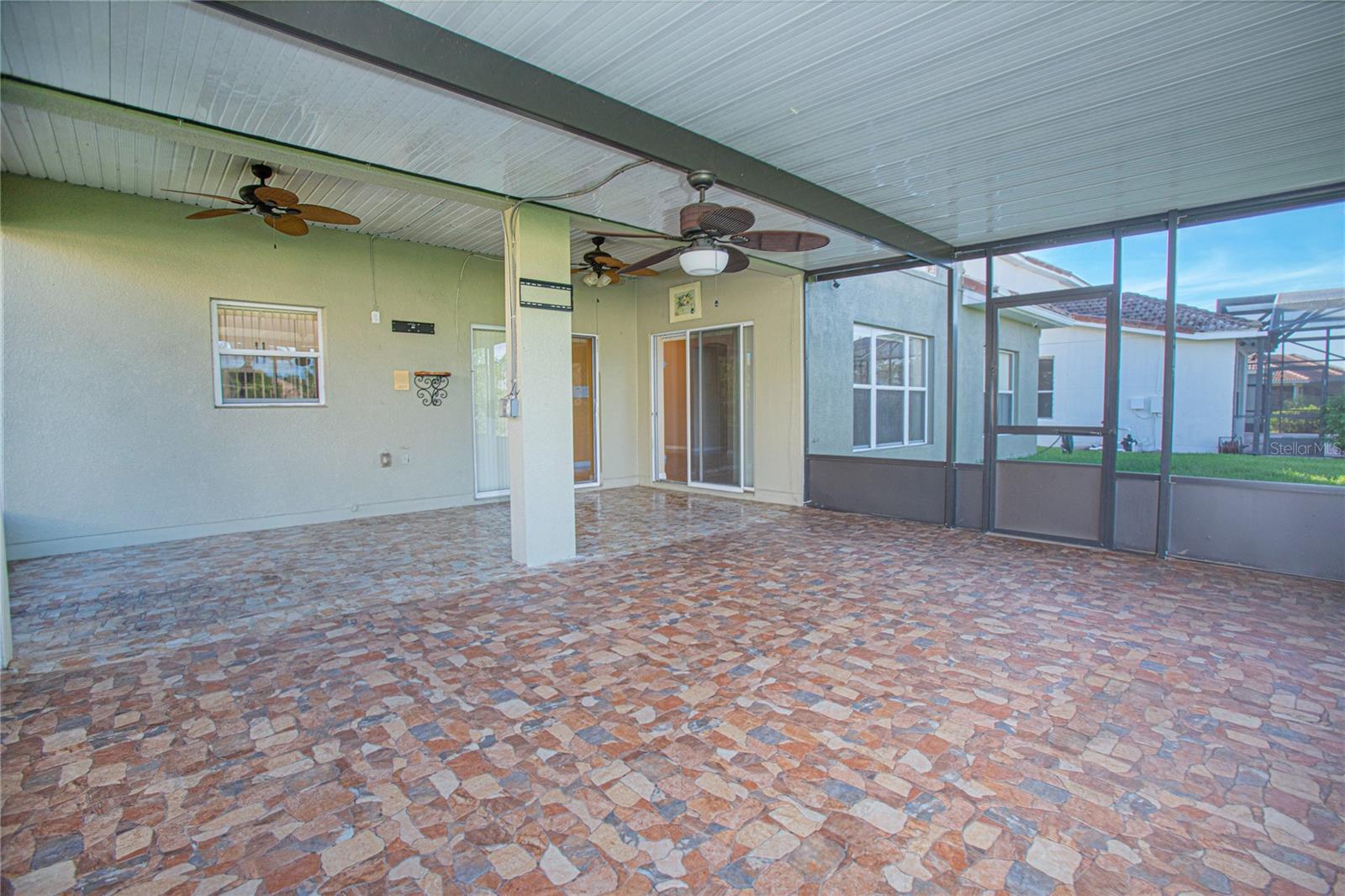 3402 OAKMONT CT