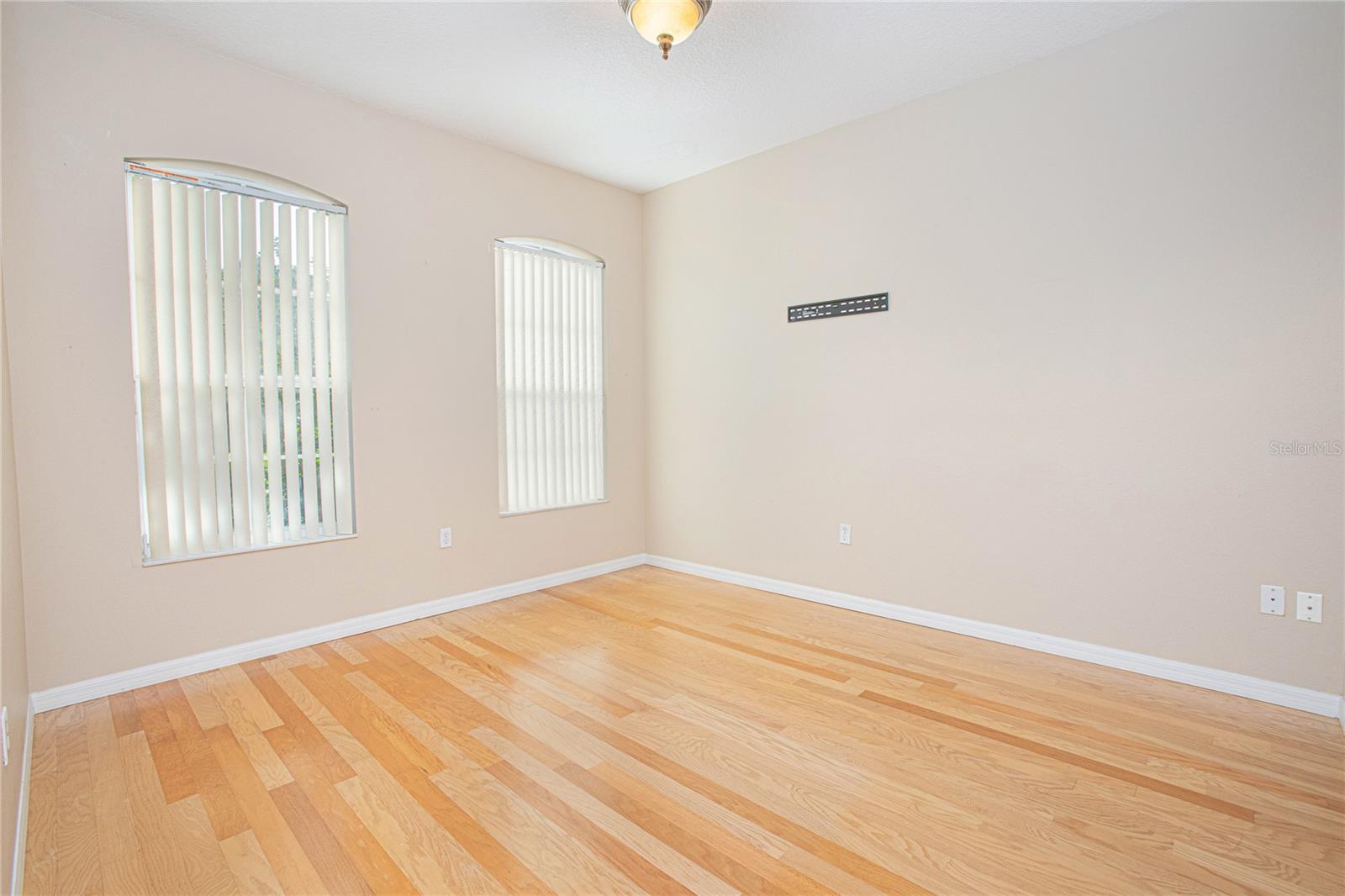 3402 OAKMONT CT