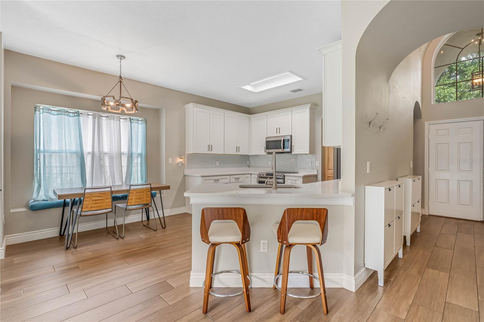 1005 EKANA GREEN CT