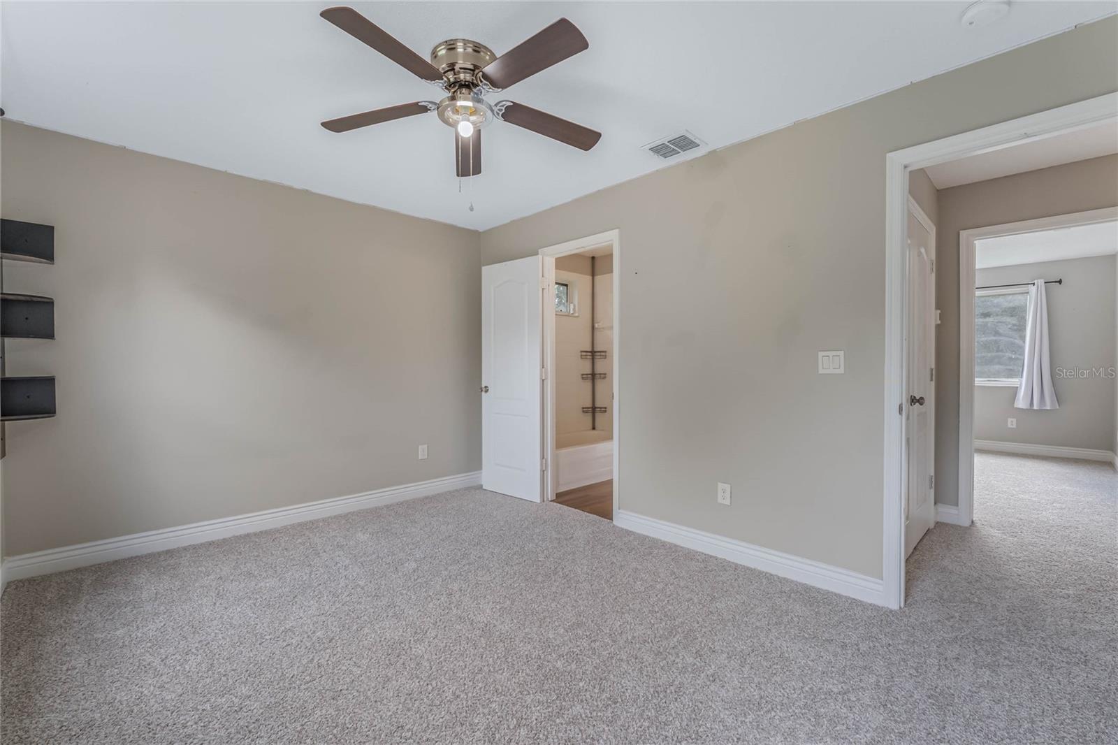 1005 EKANA GREEN CT