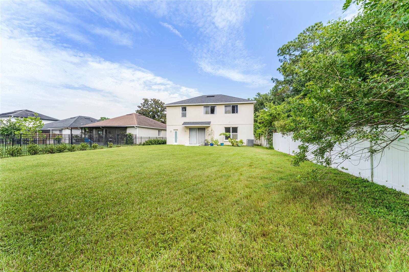 1005 EKANA GREEN CT