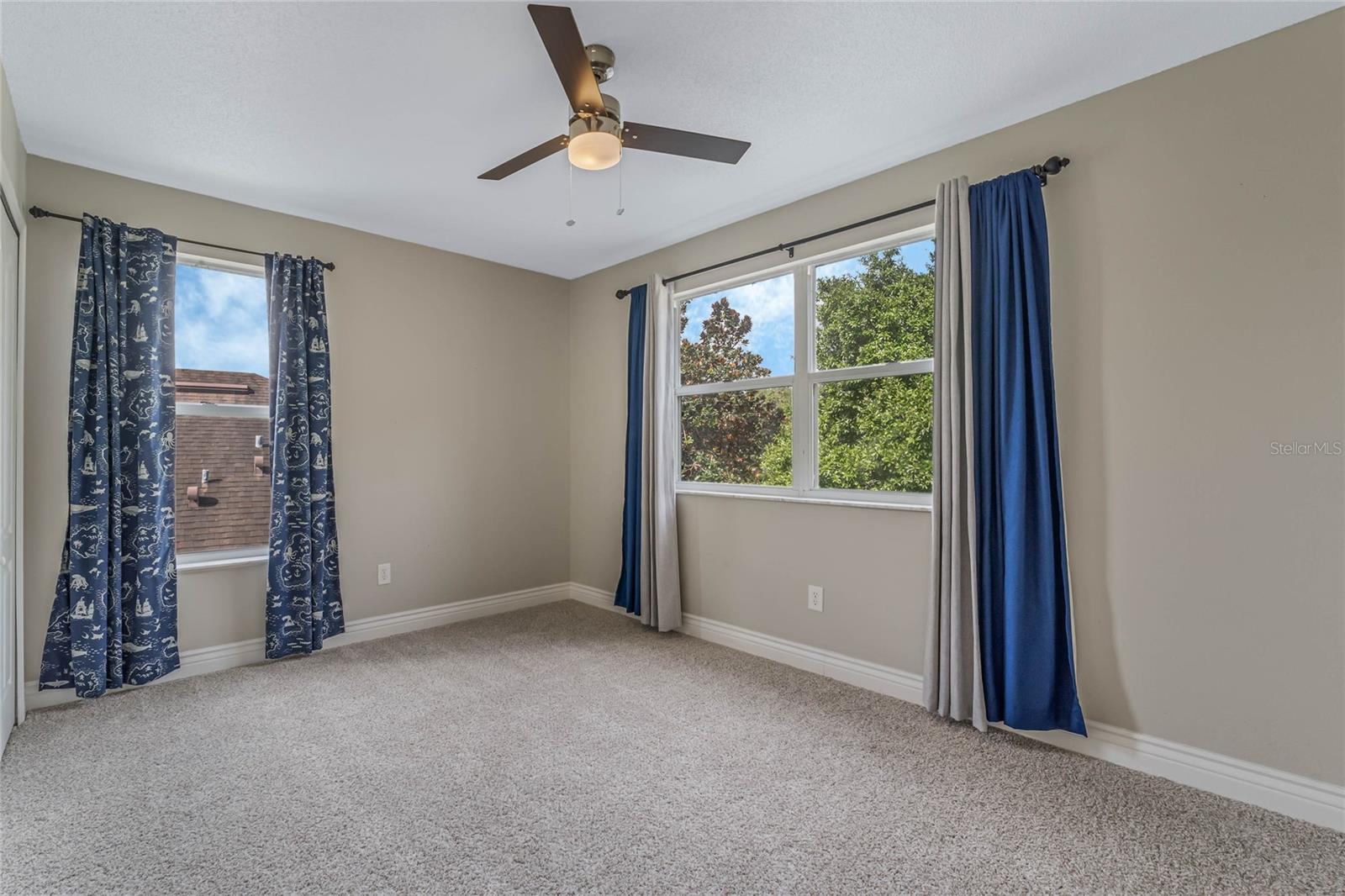 1005 EKANA GREEN CT