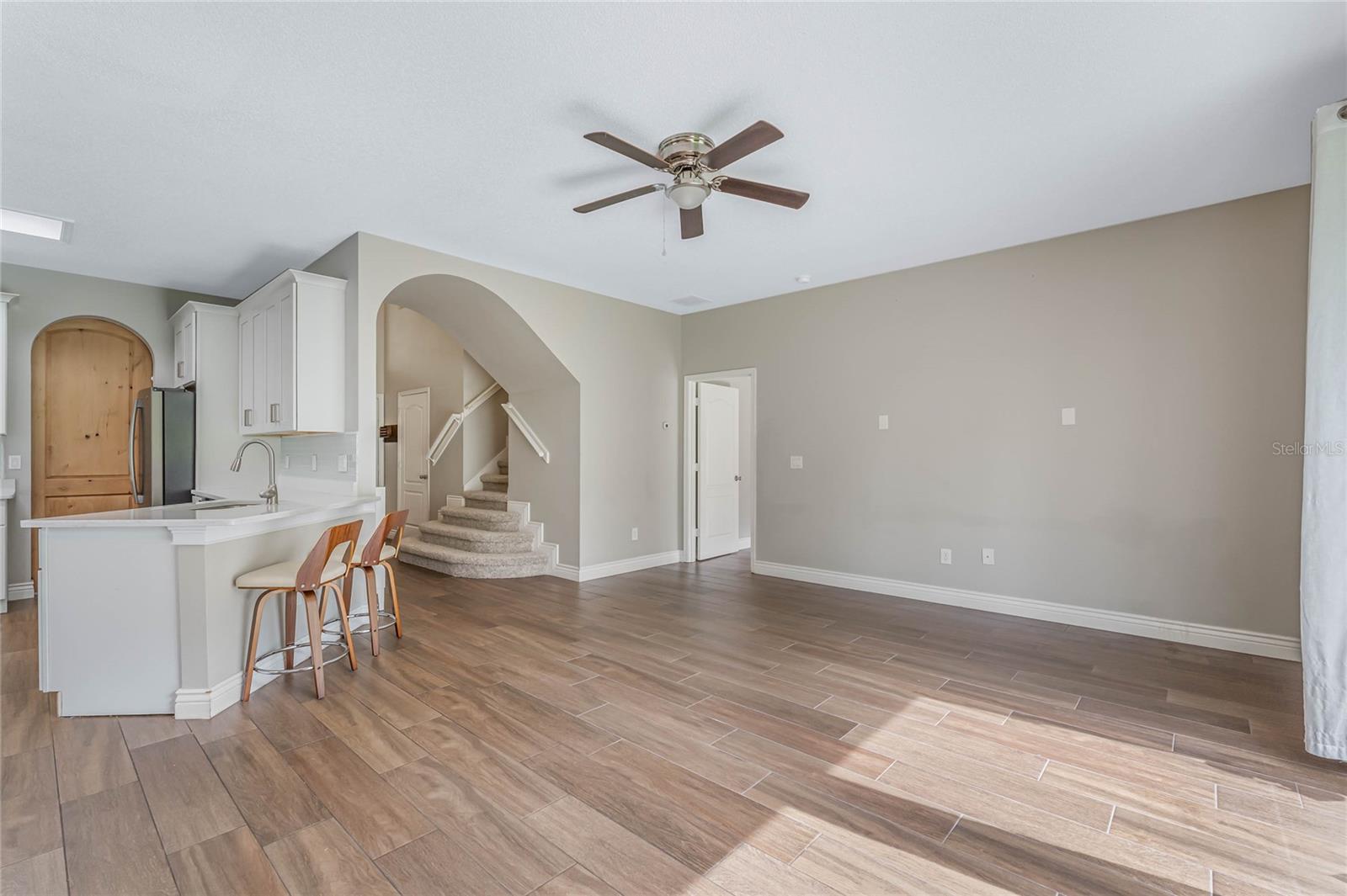 1005 EKANA GREEN CT