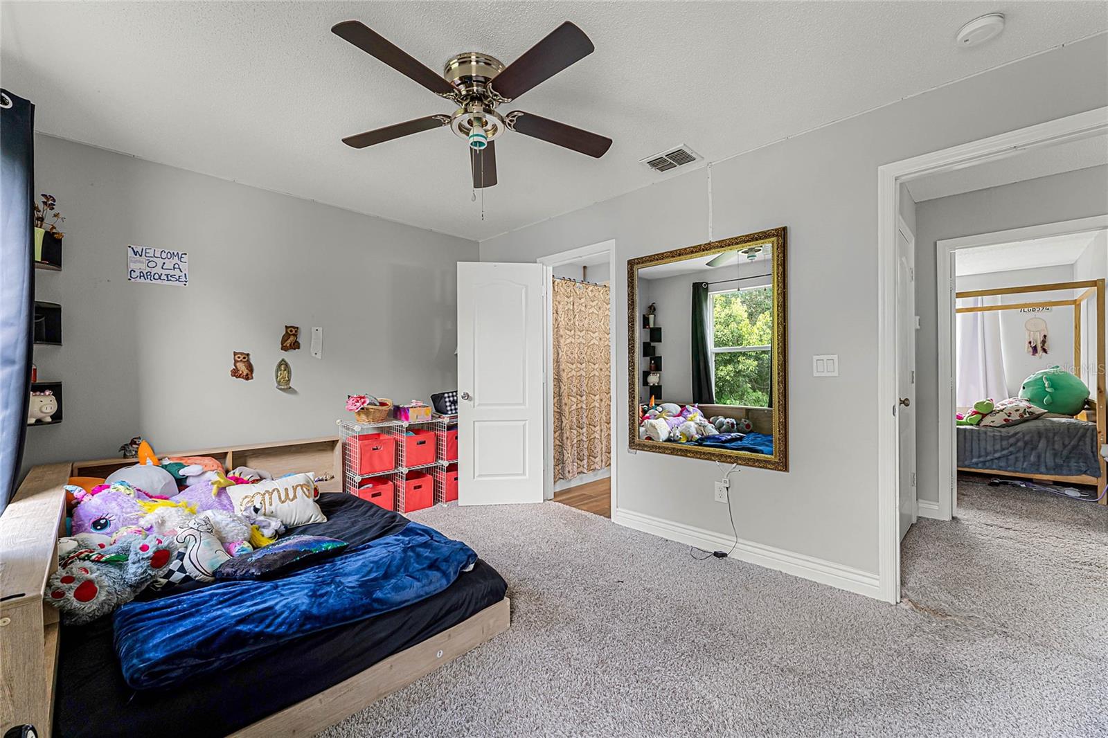 1005 EKANA GREEN CT