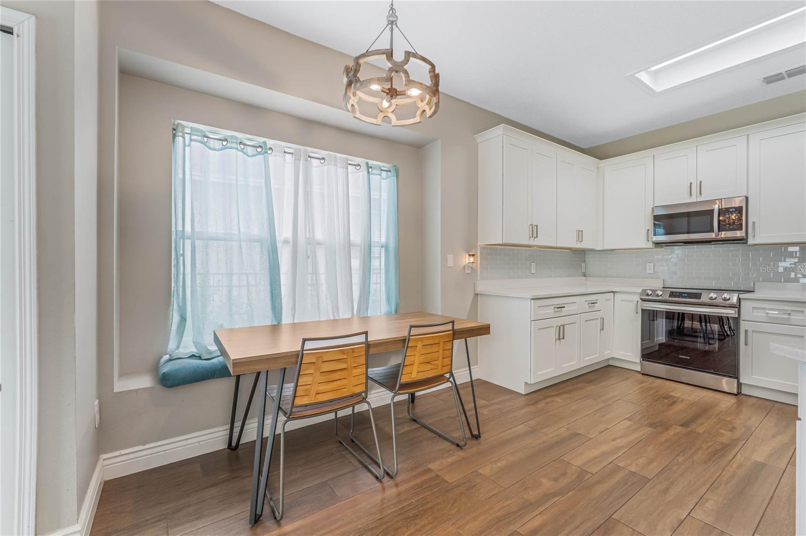 1005 EKANA GREEN CT