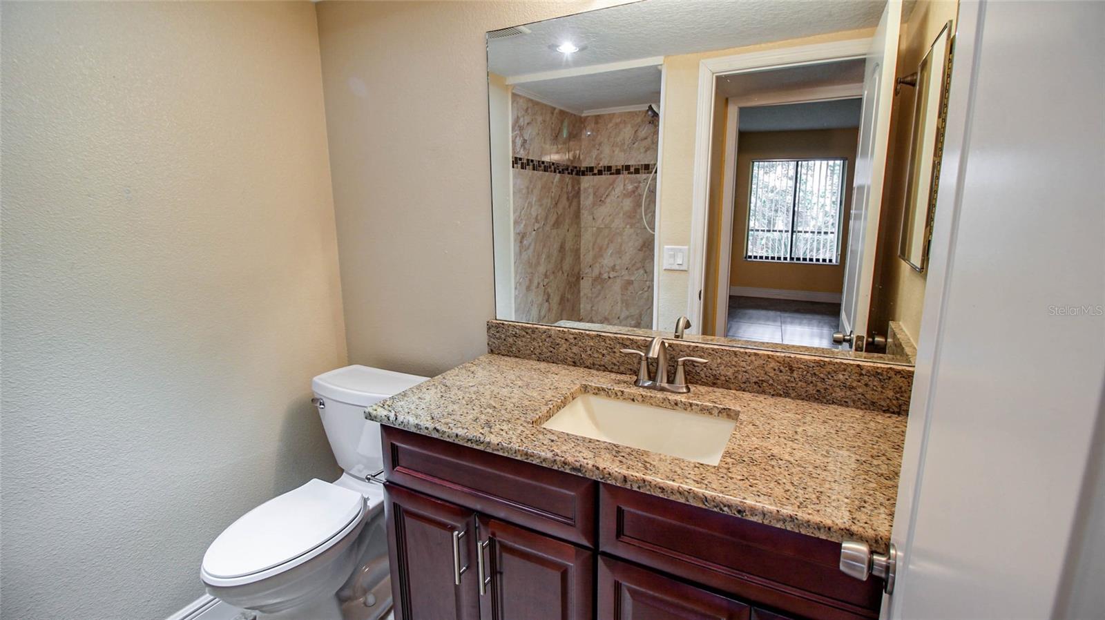 2495 OAK PARK WAY #111