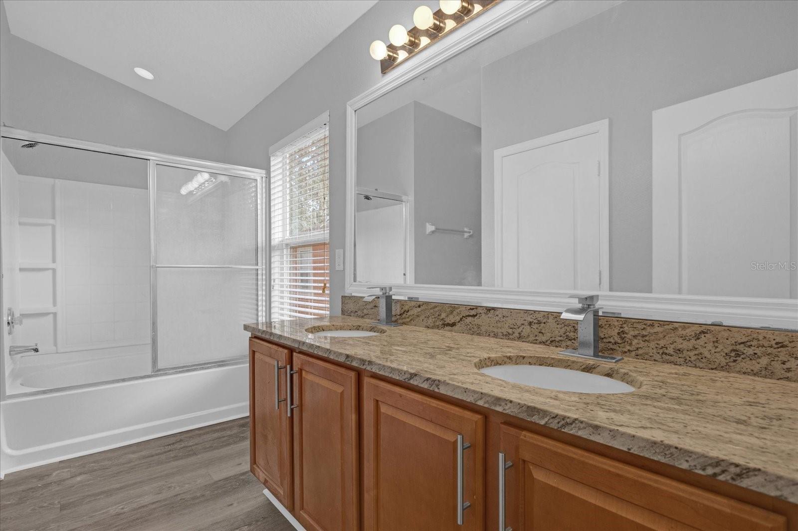 1211 LITTLE GEM LOOP