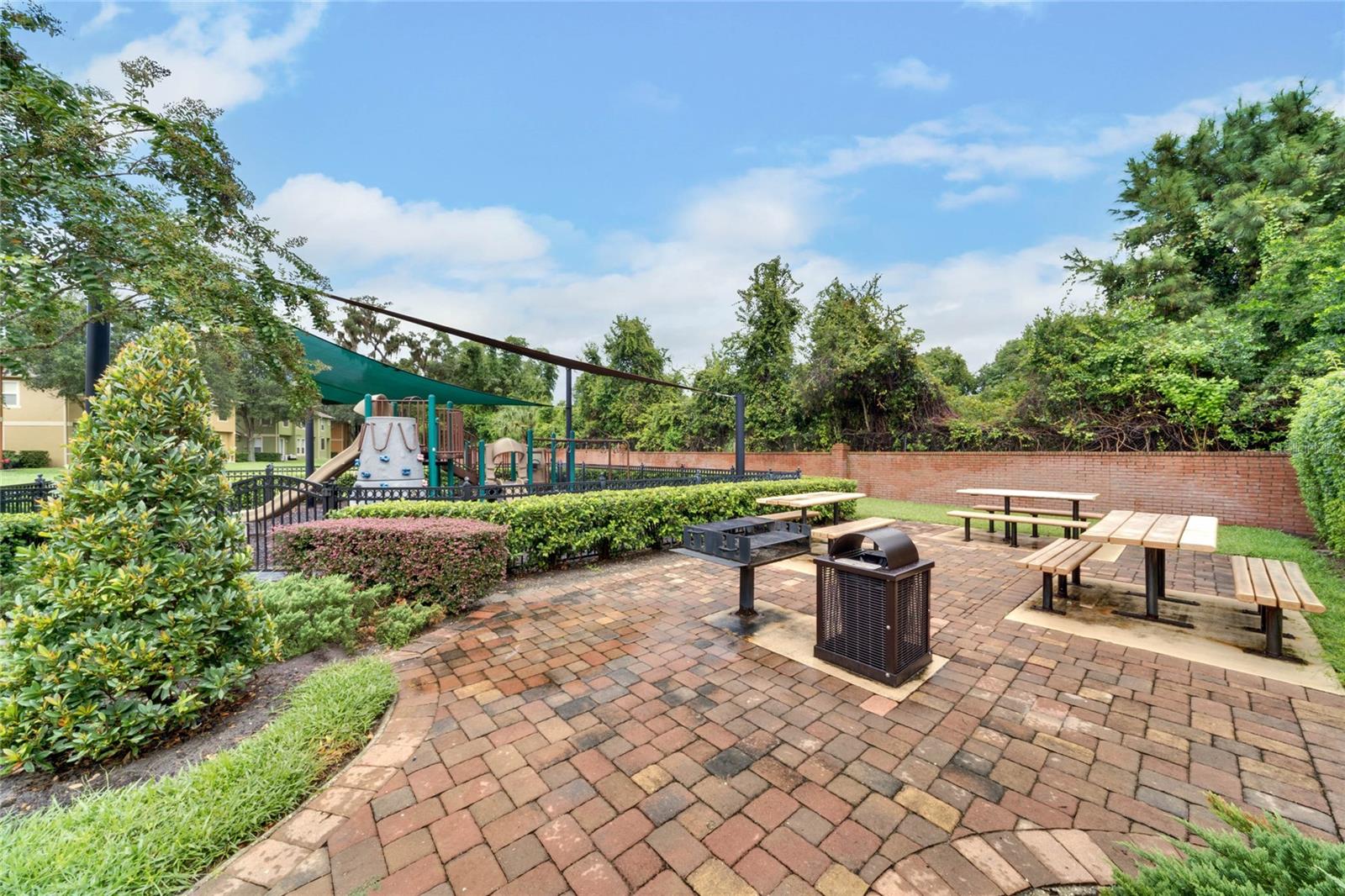 1211 LITTLE GEM LOOP