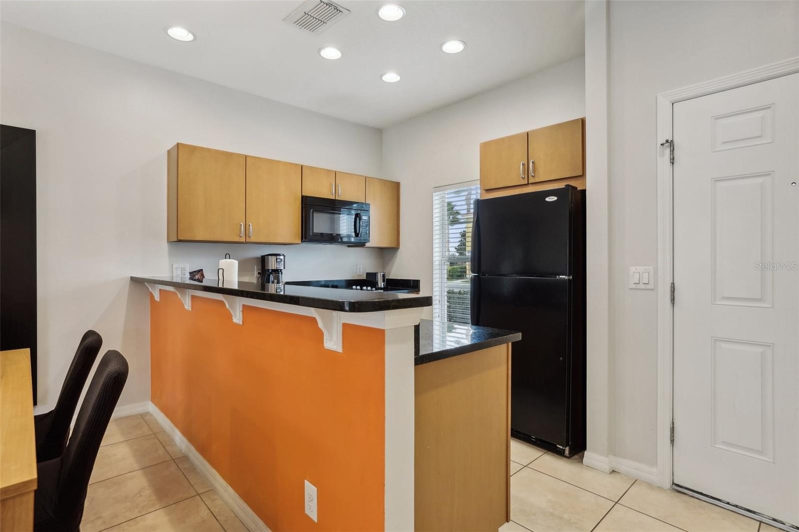 3004 BIRD OF PARADISE LN