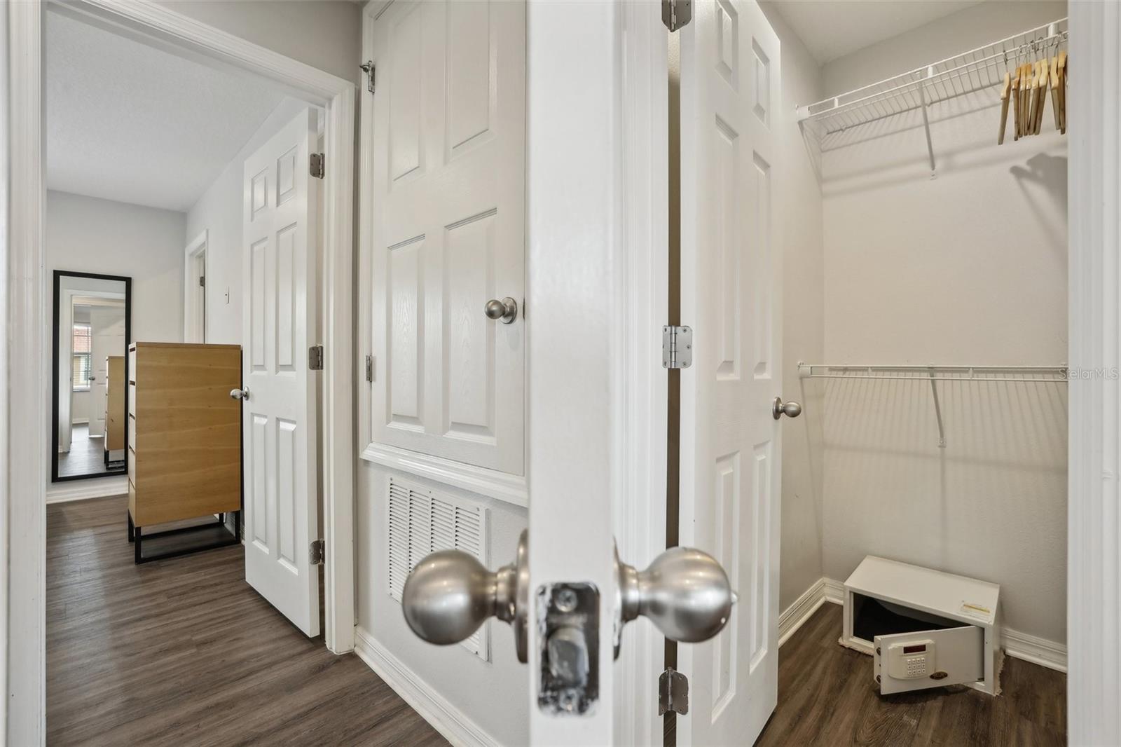 3004 BIRD OF PARADISE LN