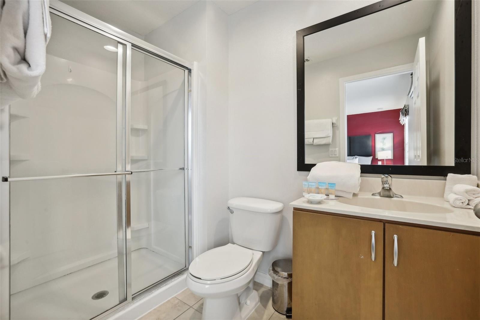 3004 BIRD OF PARADISE LN