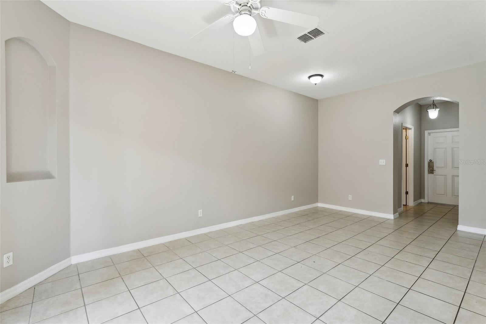 2718 BUSHMAN DR
