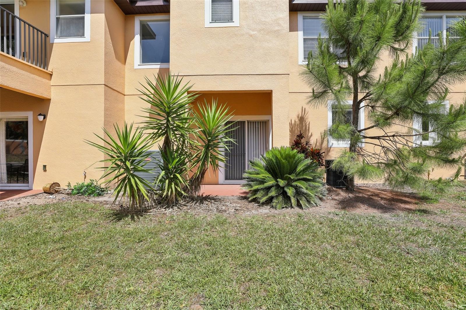 2718 BUSHMAN DR