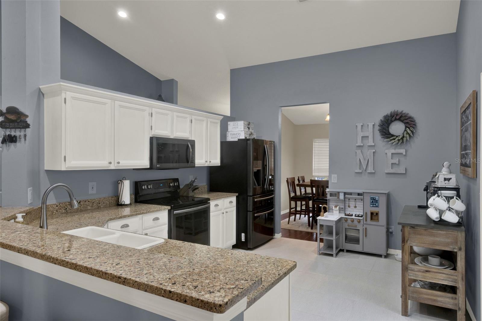3499 WOODLEY PARK PL